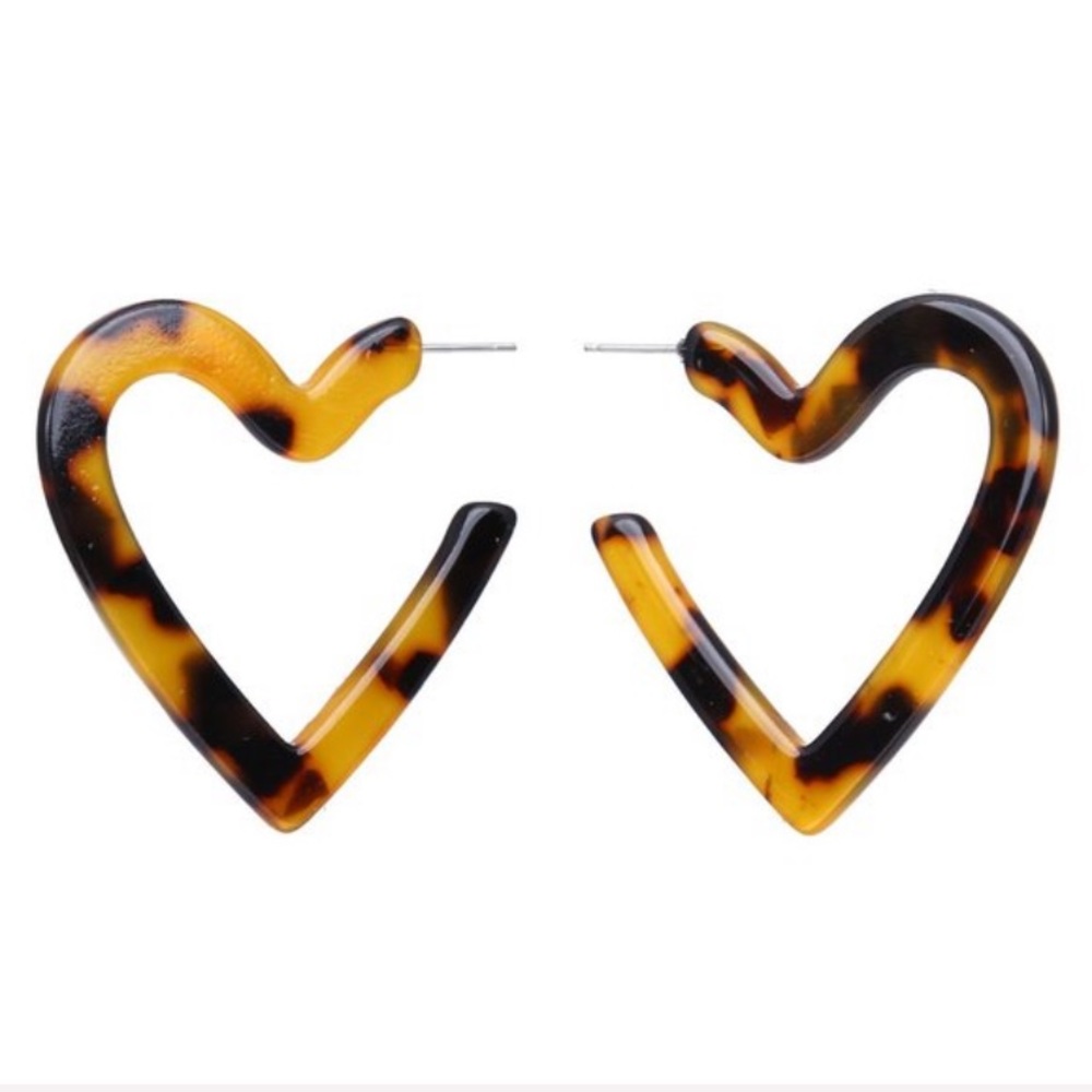 Tortoise shell Heart Hoop Earrings - Picture 6 of 9